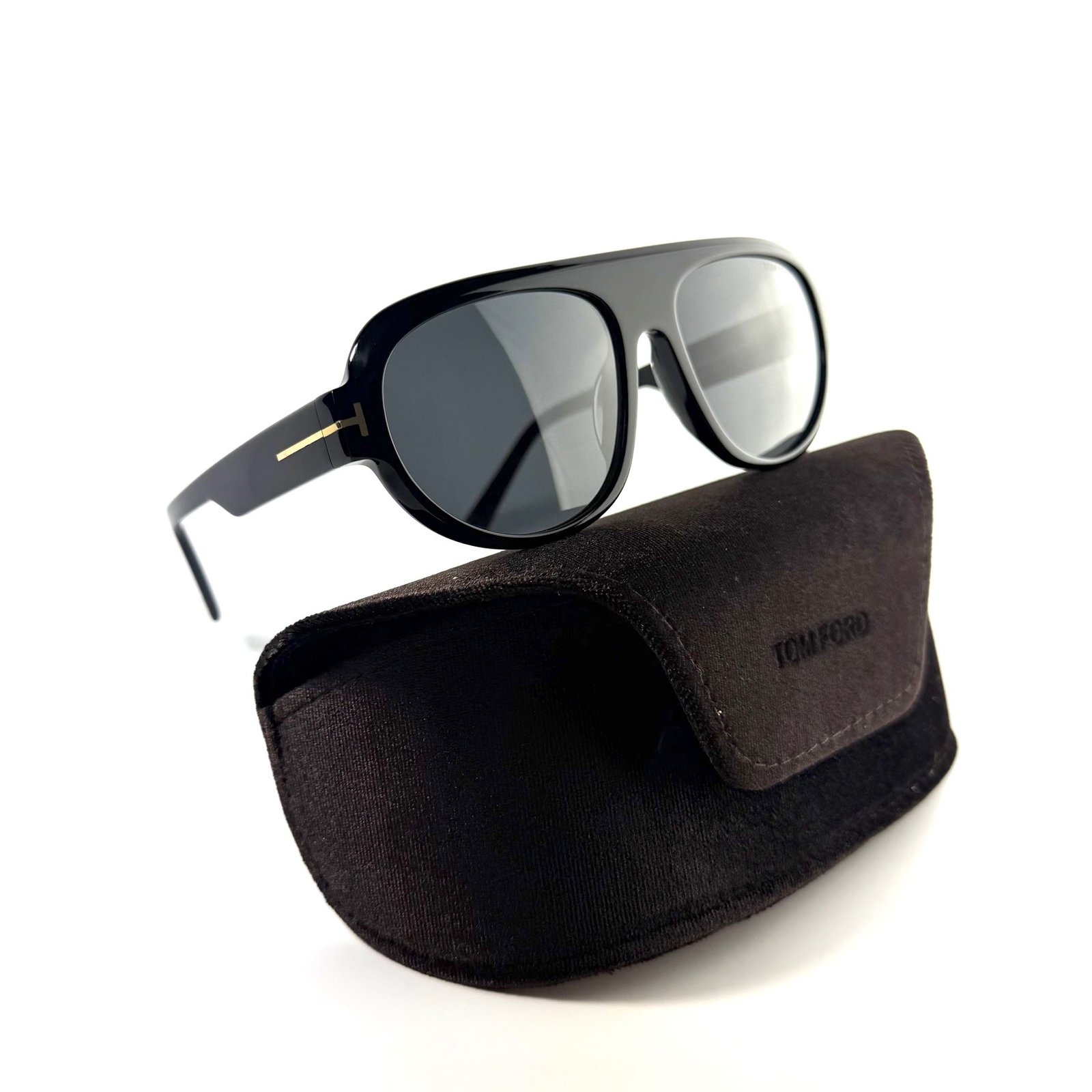 TOM FORD BLAKE FT1102